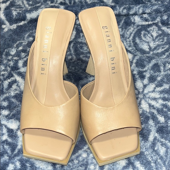 Gianni Bini Shoes - Gianni Bini Cream Mules